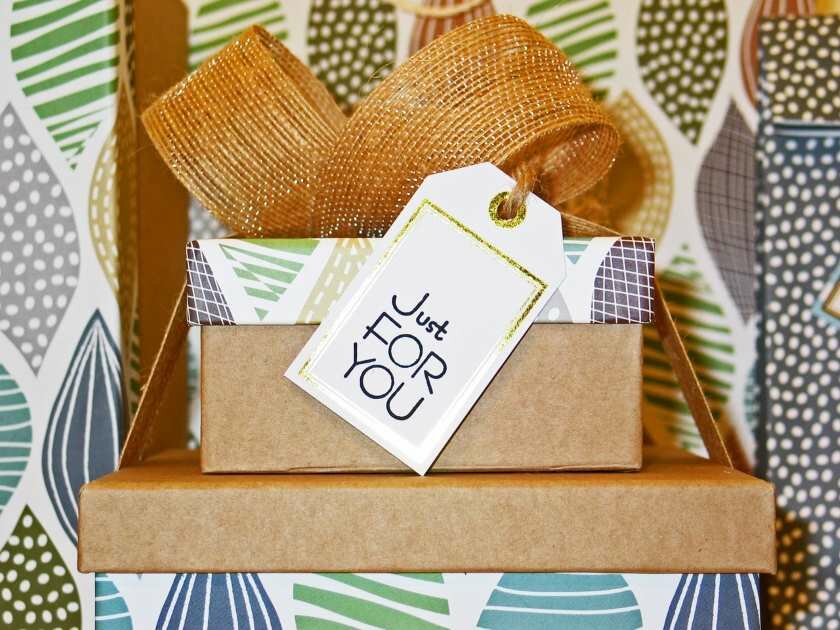Getting and giving gifts in a relationship can be a dangerous thing when you do't like what he bought for you. Gifts Given by Guy Partner